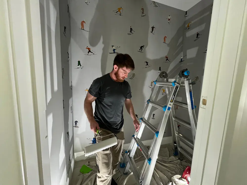 Professional wallpaper installation in Queenstown